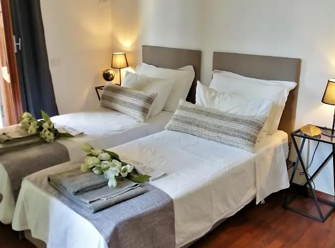 Emi\'S Guest House