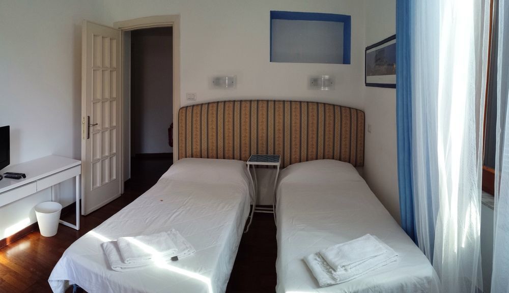 Bed & Breakfast Emi's 2*